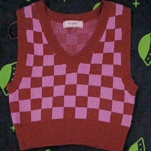 Women's Checkered Sweater Vest - Brown and Pink